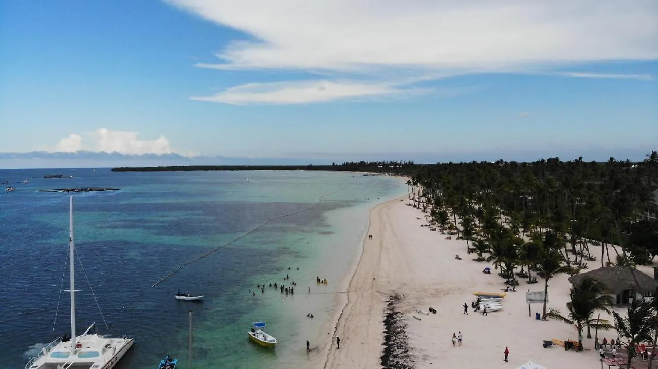 Precioso Apartamento A Solo Pasos De La Playa Punta Cana Appartement